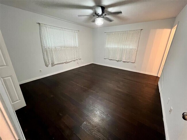 Building Photo - 795 Vogel Dr