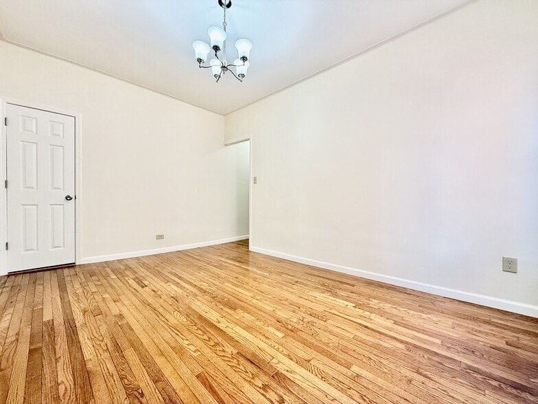 Building Photo - 1808 Muliner Ave