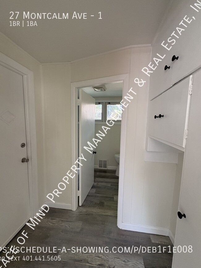 Building Photo - 27 Montcalm St