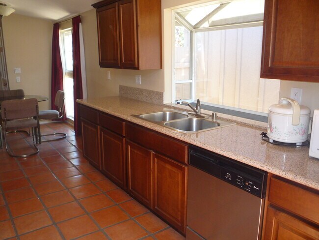 Building Photo - Upgraded Single-Story Home with Private In...