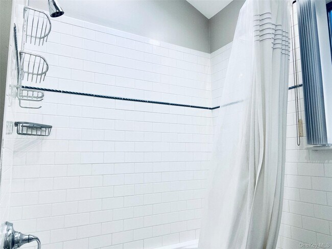 Building Photo - 4 Avenue B