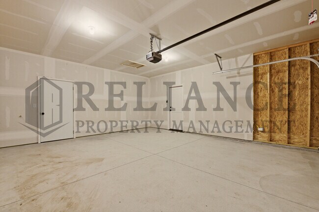 Building Photo - 157 N Gowen St