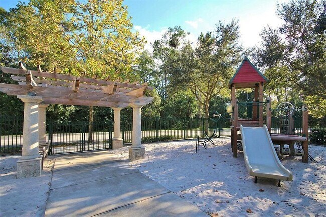 Building Photo - 770 Siena Palm Dr