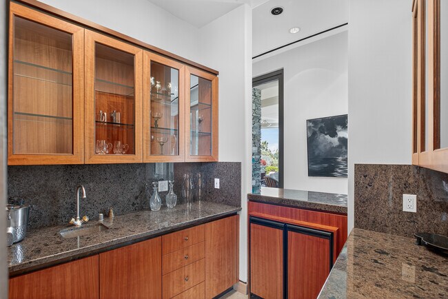 Building Photo - 17534 Los Morros