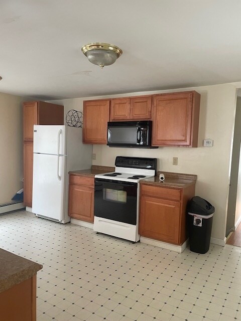 Primary Photo - 443 Hammond St