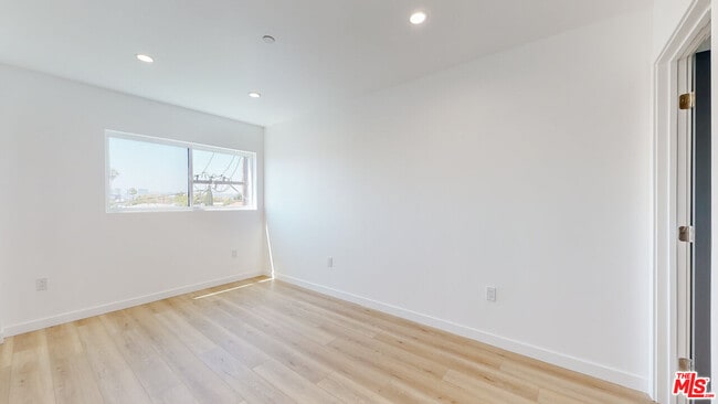 Building Photo - 2331 Hauser Blvd