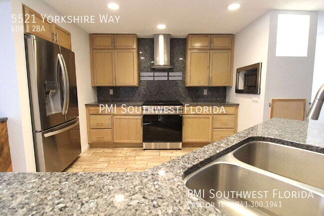 Building Photo - 5521 Yorkshire Way