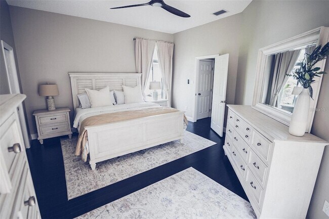 Building Photo - 8344 9th Ave Terrace NW