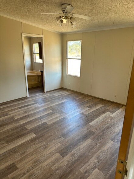 Building Photo - 311 Crescent Meadows Ln