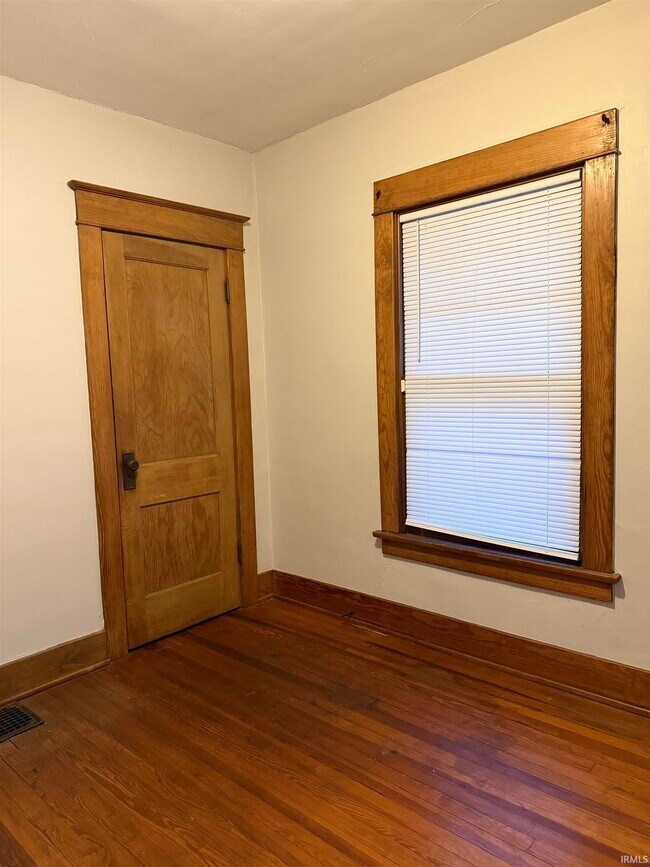 Building Photo - 1704 California Ave