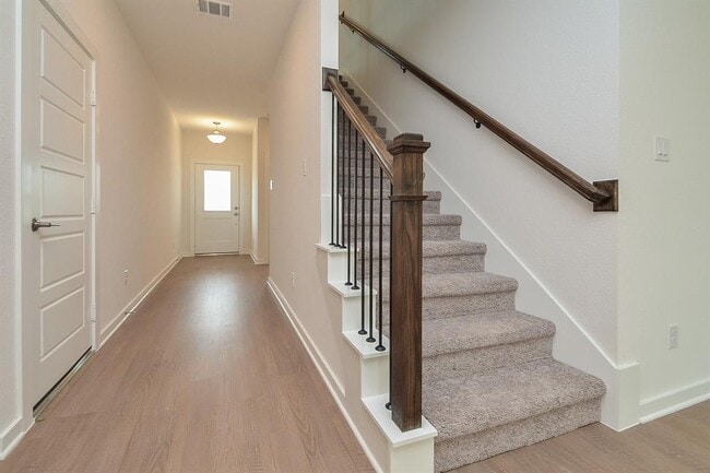 Building Photo - 1607 Blue Cypress Dr