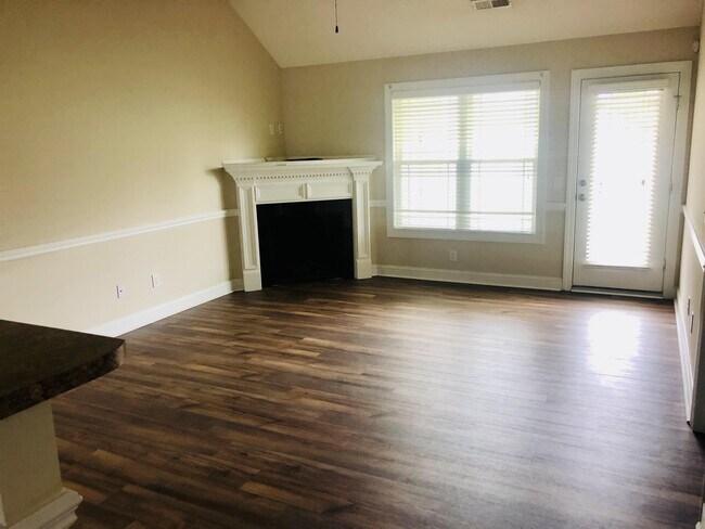 Building Photo - 2212B Sweet Bay Drive.