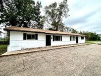 Building Photo - 1120 Elm Ave