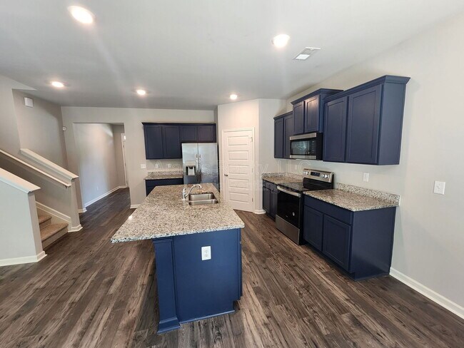 Building Photo - 3774 River Rock Rd