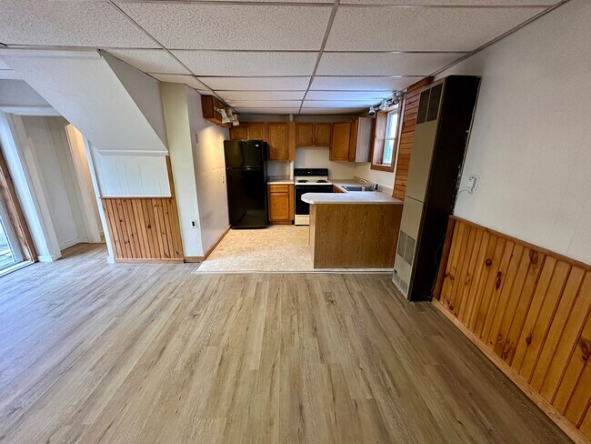 Building Photo - 45 Bow St