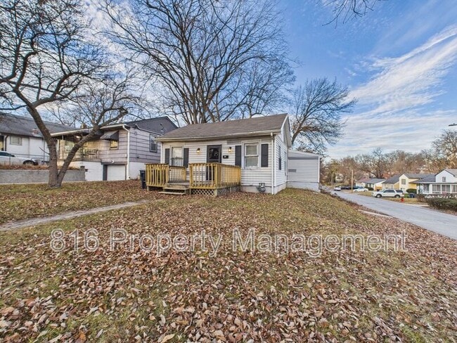 Building Photo - 3218 E 61st St