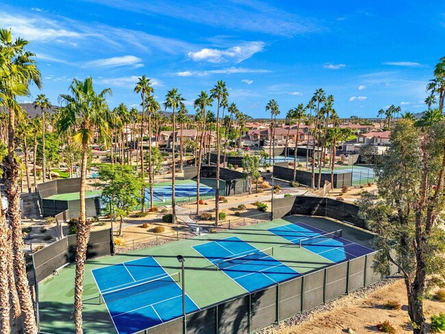 Building Photo - 78121 Crimson Ct