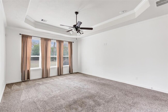 Building Photo - 630 Carriage View Ln
