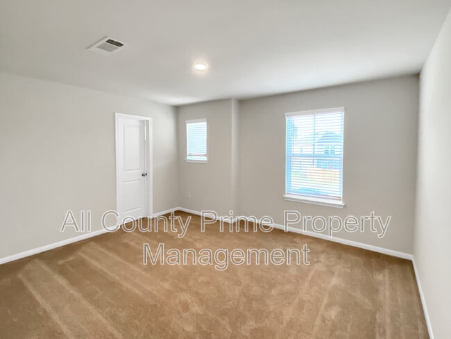 Building Photo - 11718 Gln Mountain Dr