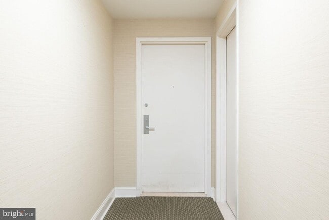 Building Photo - 1425 Locust St