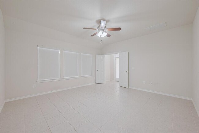 Building Photo - 6723 Widdenbrook Trace