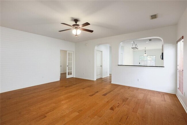 Building Photo - 2125 Amur Dr