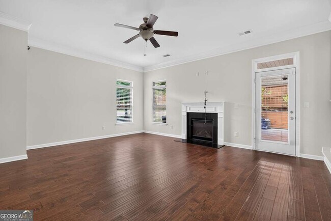 Building Photo - 2210 Apple Orchard Way