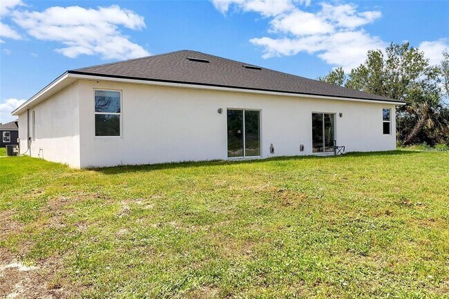 Building Photo - 10387 Port Everglades St