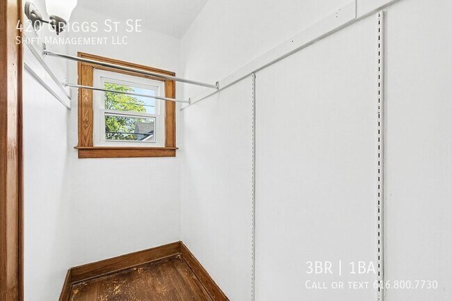 Building Photo - 420 Griggs St SE