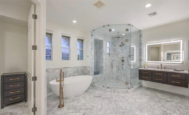 Building Photo - 11857 Oakland Hills Dr