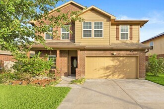 Building Photo - Comfort and Convenience in This Bay Colony Pointe Beauty