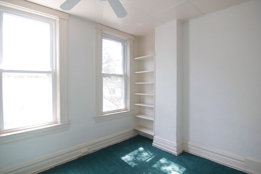 Building Photo - 618 West St