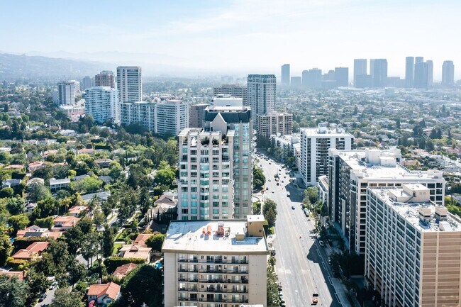 Building Photo - 10747 Wilshire Blvd