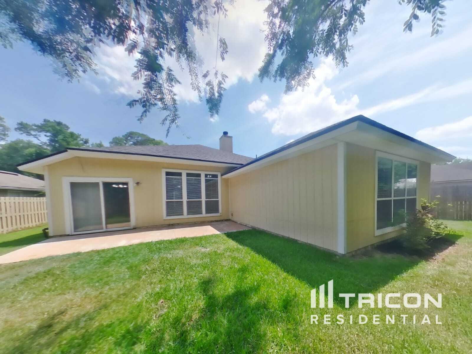 Building Photo - 495 Apple Creek Dr