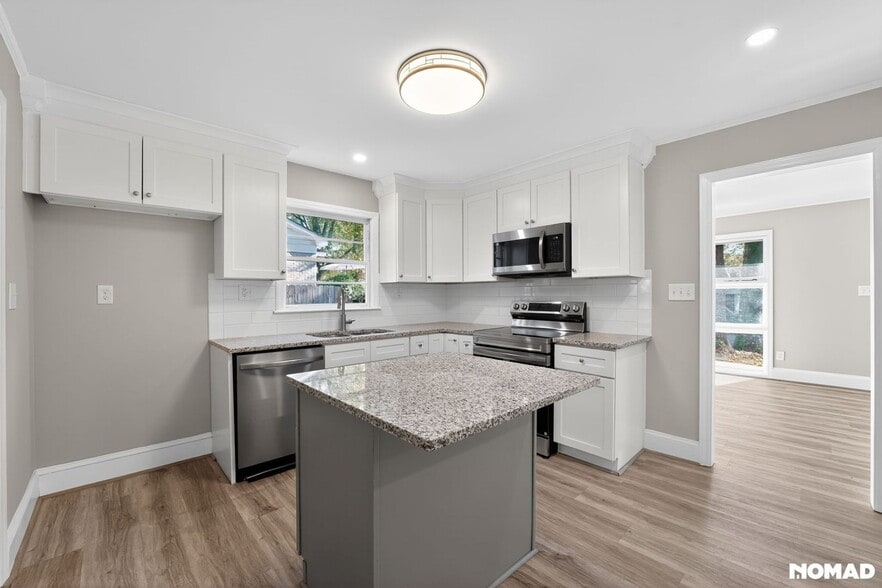 Building Photo - 4056 Whitehall Dr