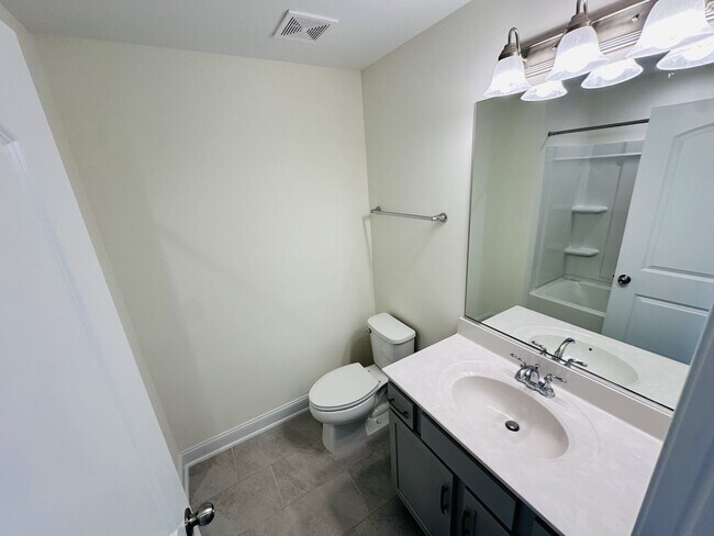 Building Photo - New townhome in Mebane Towne Center!