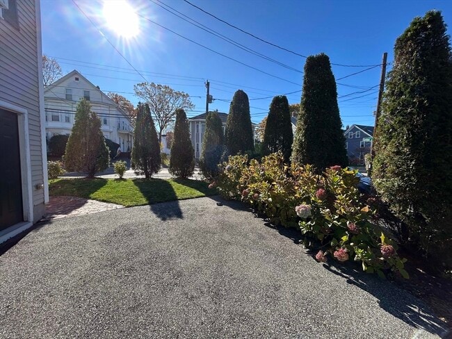 Building Photo - 90 High St