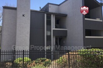 Building Photo - 6470 S Dayton St