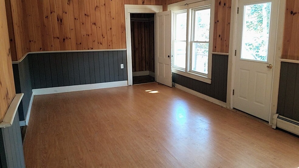 Building Photo - 634 Graniteville Rd