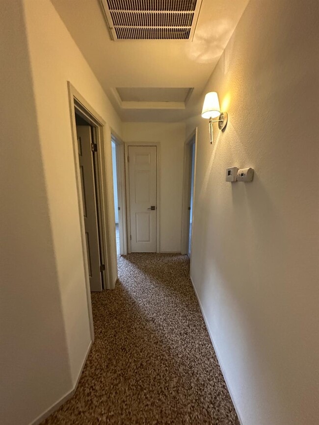 Building Photo - 1130 N Miami Ave