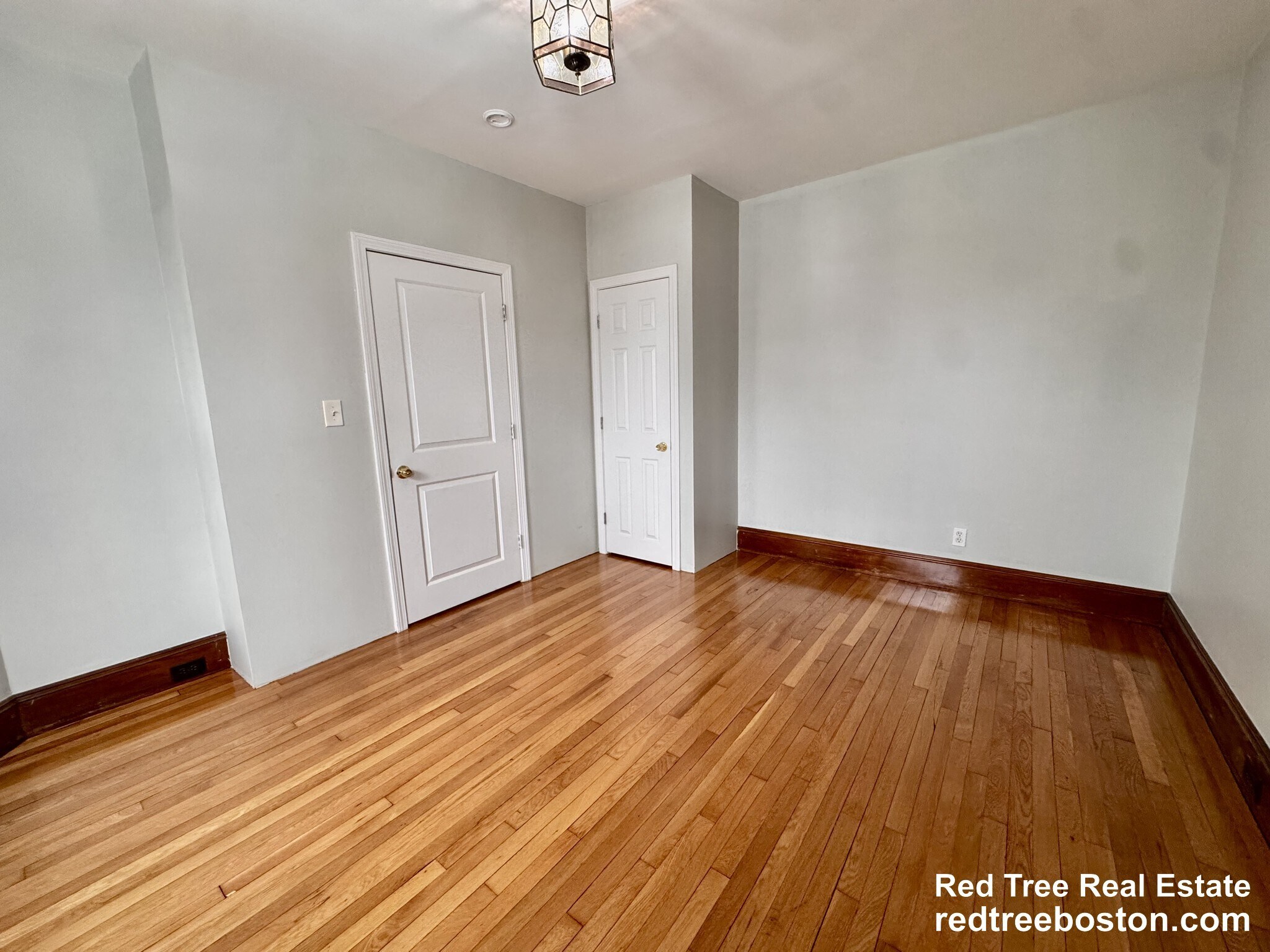 Building Photo - 129 Redlands Rd