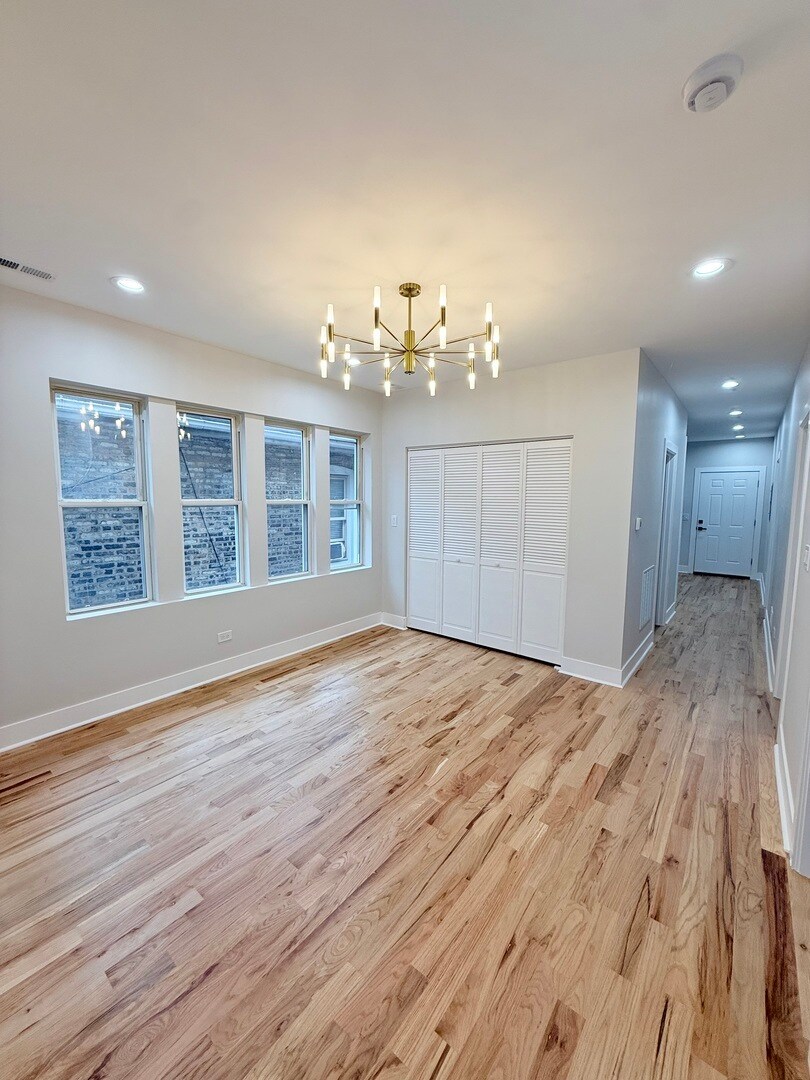 Laundry Nook - 7718 S Bishop St