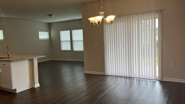 Building Photo - 128 Boone Lake Way