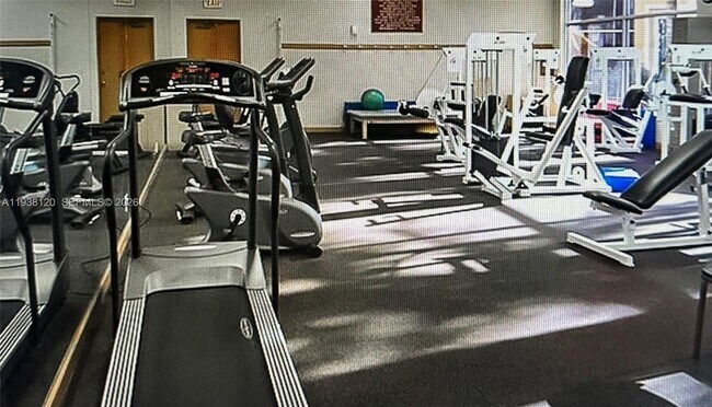 Building Photo - 191 Tuscany C