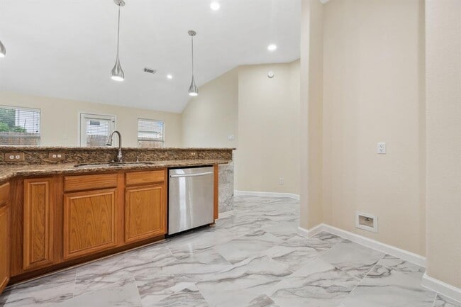 Building Photo - 5414 Fairtide Dr
