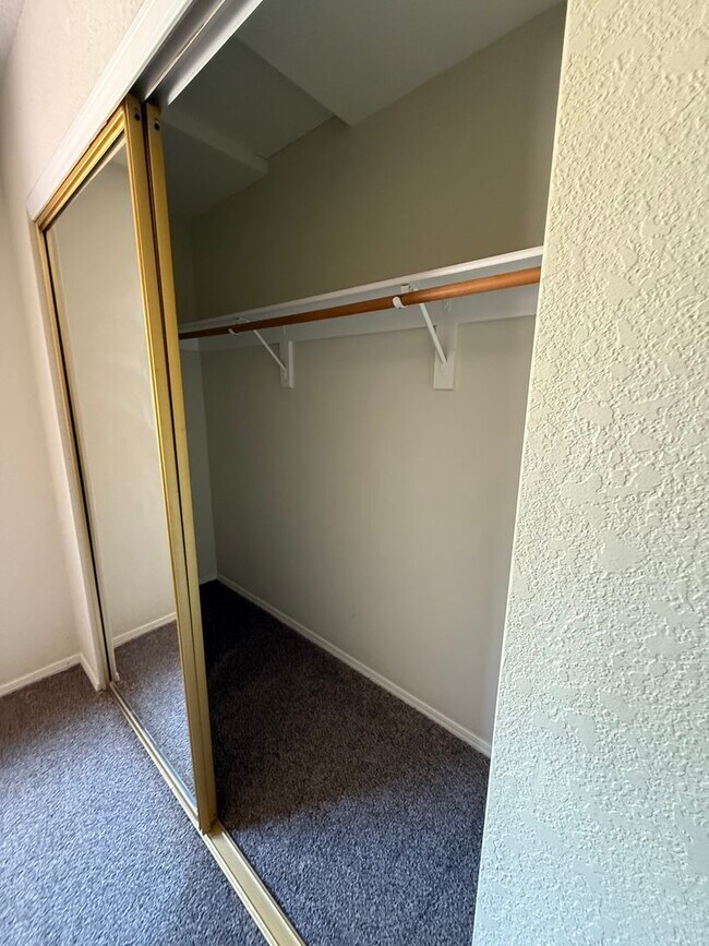 Building Photo - Price Reduced!! Desirable Uptown Sedona In...