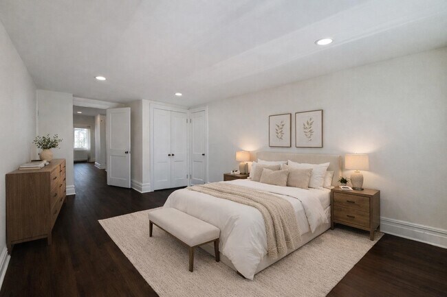 Building Photo - 69 W 39th St