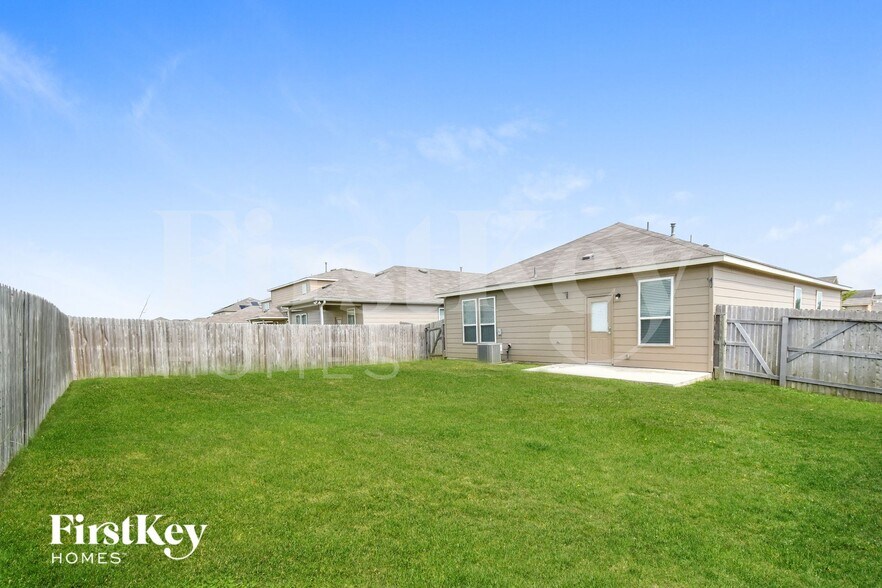 Building Photo - 6503 Davenport Bay