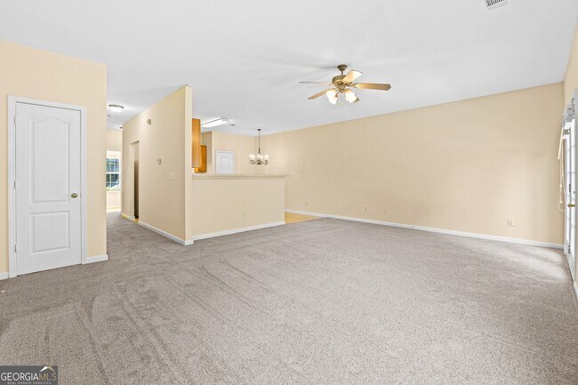 Building Photo - 1352 Rogers Trce