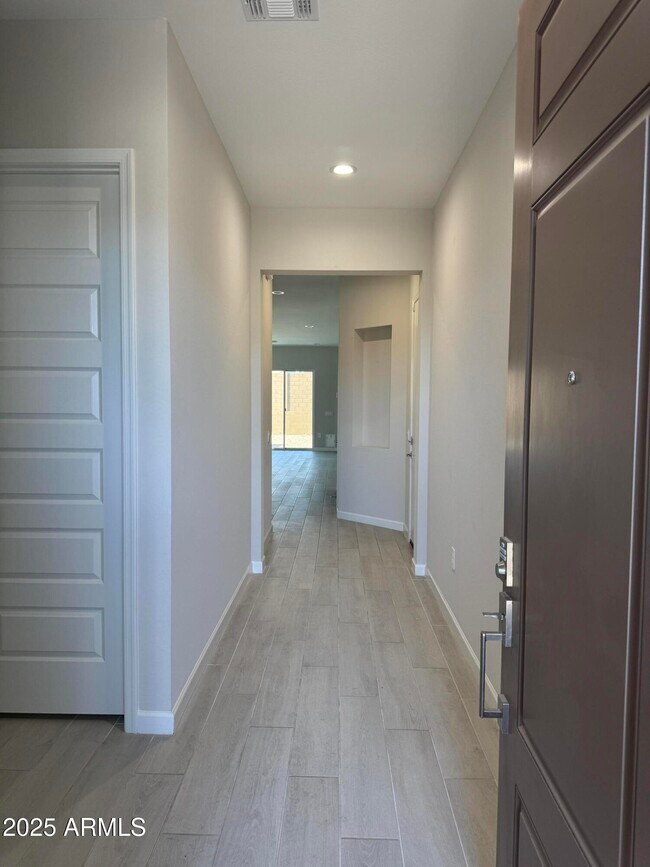 Building Photo - 6016 E Ringtail Wy